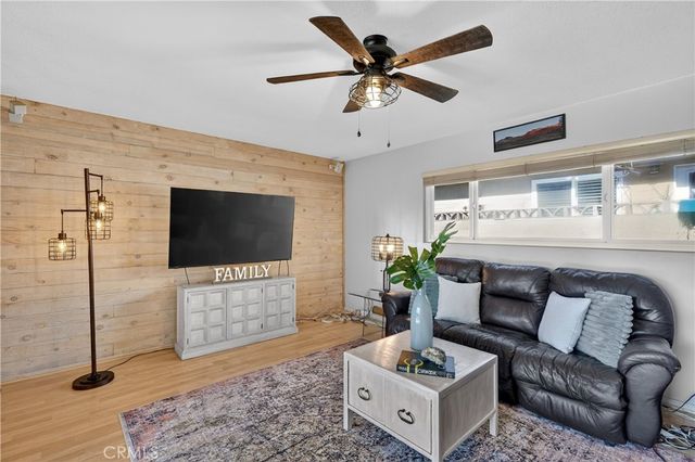 1377 N Shelley Avenue, Upland, CA 91786