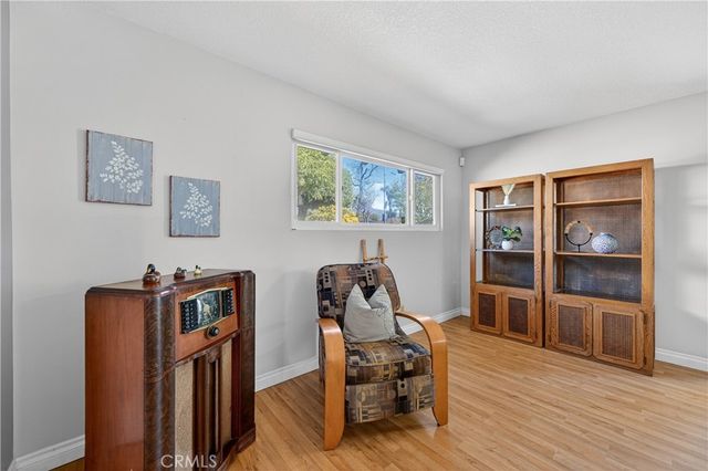 1377 N Shelley Avenue, Upland, CA 91786