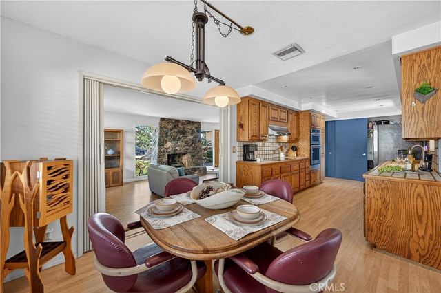 1377 N Shelley Avenue, Upland, CA 91786