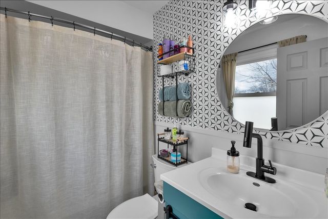 940 Orchard Court, Batavia, IL 60510