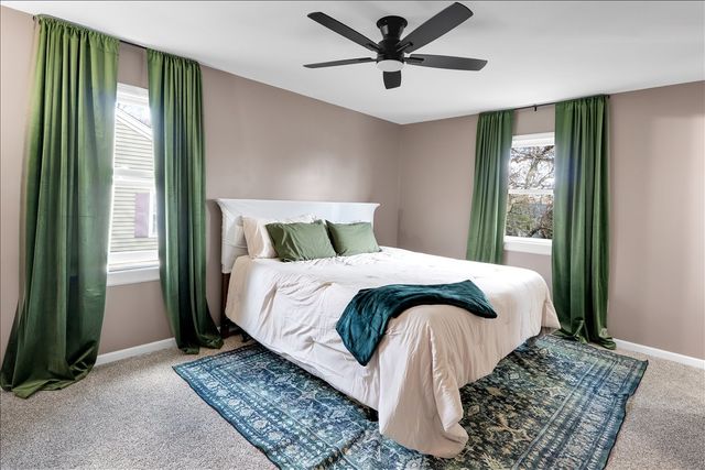 940 Orchard Court, Batavia, IL 60510