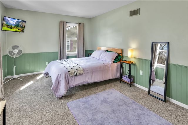 940 Orchard Court, Batavia, IL 60510