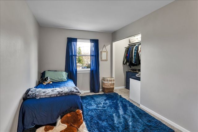 940 Orchard Court, Batavia, IL 60510