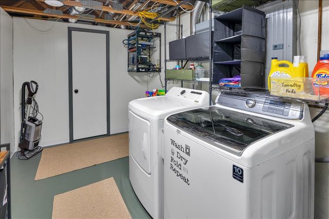 940 Orchard Court, Batavia, IL 60510