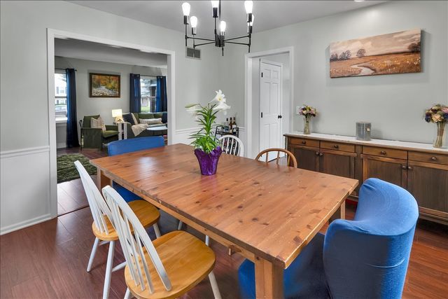 940 Orchard Court, Batavia, IL 60510