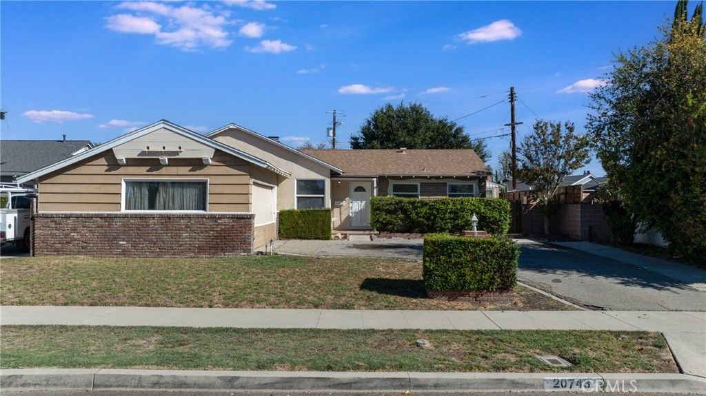 20743 Strathern, Winnetka, CA 91306 — exterior