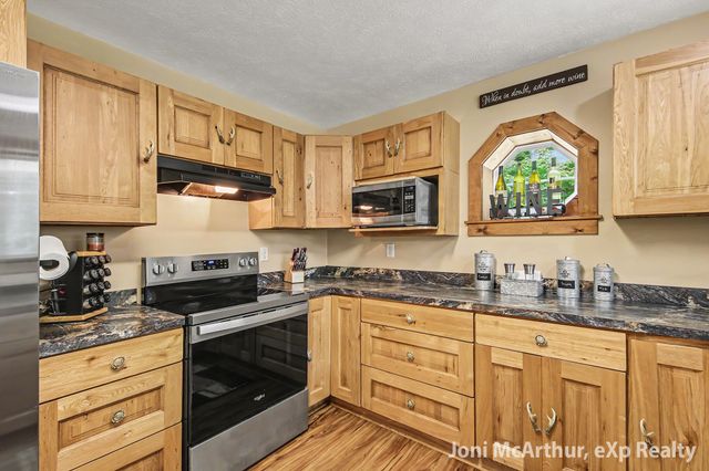 11801 19 Mile Road NE, Cedar Springs, MI 49319