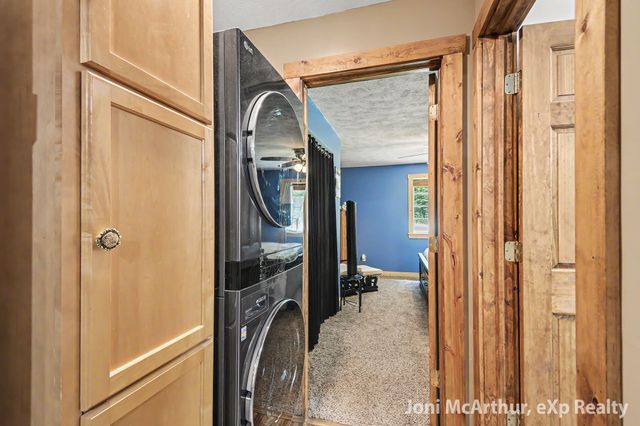 11801 19 Mile Road NE, Cedar Springs, MI 49319