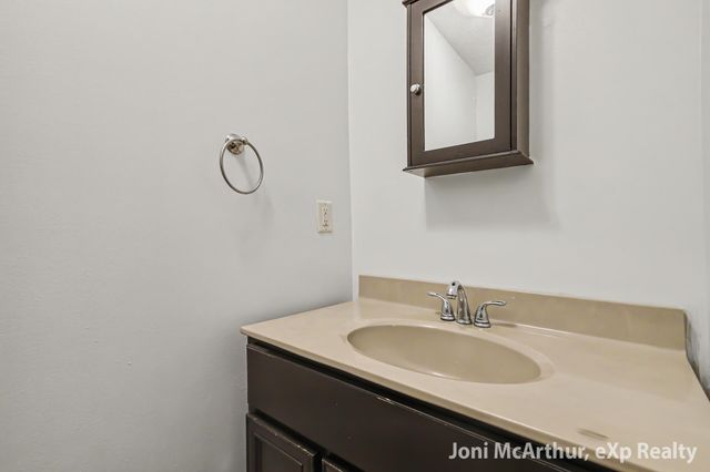 11801 19 Mile Road NE, Cedar Springs, MI 49319