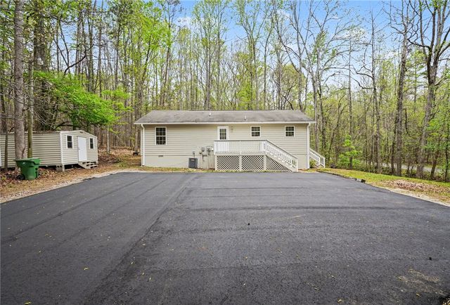 468 Holden Drive, Westminster, SC 29693