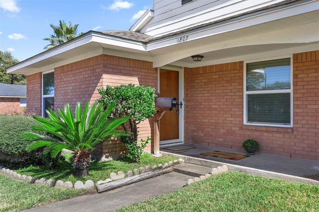 1807 Marlock Lane, Pasadena, TX 77502