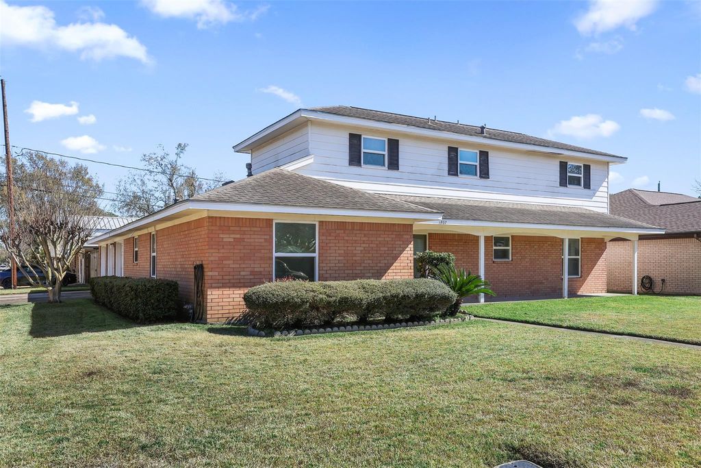 1807 Marlock Lane, Pasadena, TX 77502