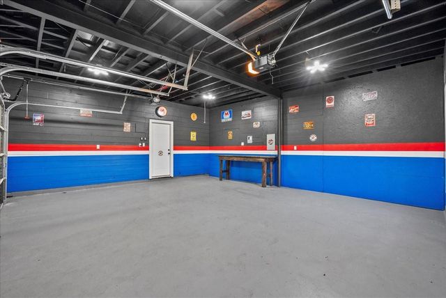 802 18th Avenue N, Texas City, TX 77590