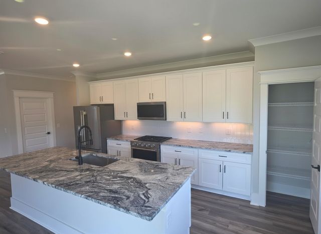 332 Springbrook Blvd, White House, TN 37188