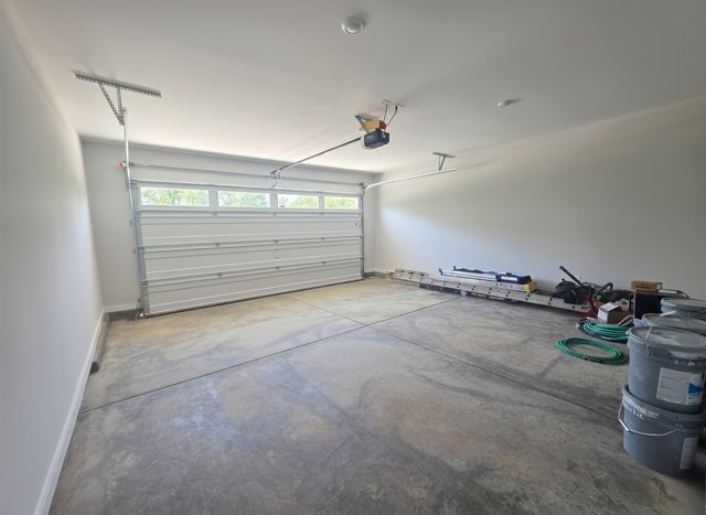 332 Springbrook Blvd, White House, TN 37188