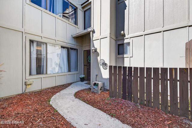 15 Maplewood Trail, Ormond Beach, FL 32174