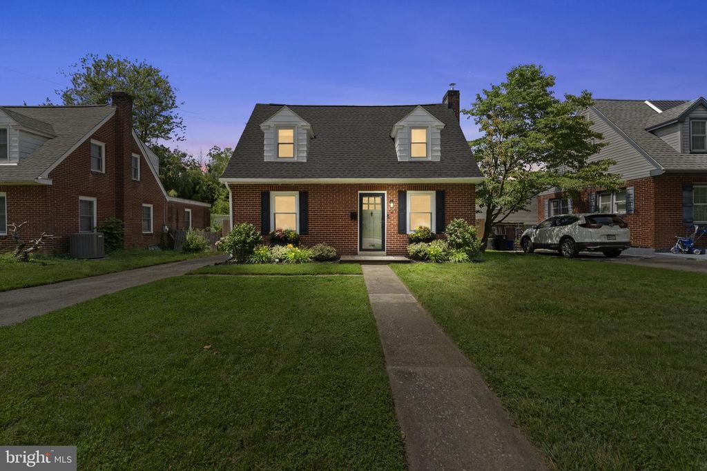 127 E ROSEDALE AVE, West Chester, PA 19382