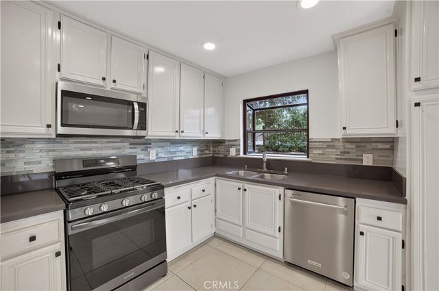 655 W Ontario Avenue, Corona, CA 92882