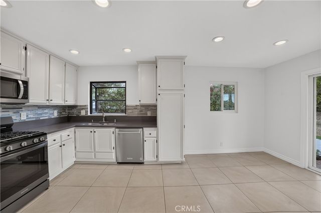 655 W Ontario Avenue, Corona, CA 92882