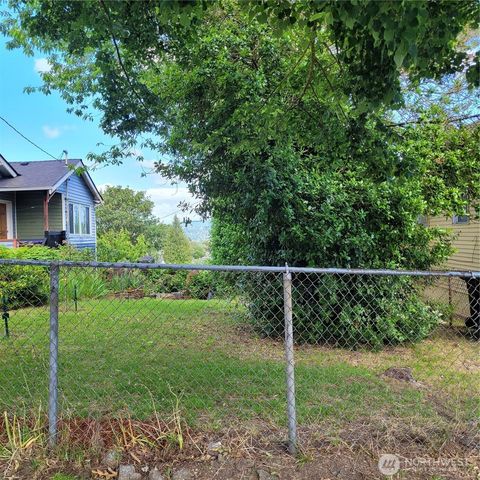 8028 Beacon Avenue S, Seattle, WA 98118