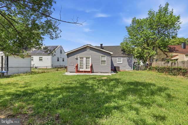 2706 NEWGLEN AVE, District Heights, MD 20747