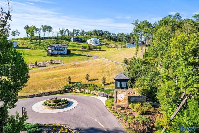 572 Reserve Drive, Guntersville, AL 35976