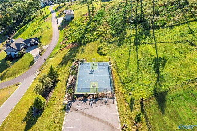 572 Reserve Drive, Guntersville, AL 35976