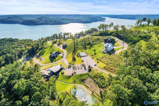 572 Reserve Drive, Guntersville, AL 35976