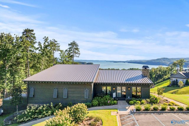 572 Reserve Drive, Guntersville, AL 35976