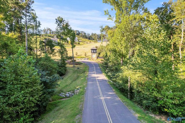 572 Reserve Drive, Guntersville, AL 35976