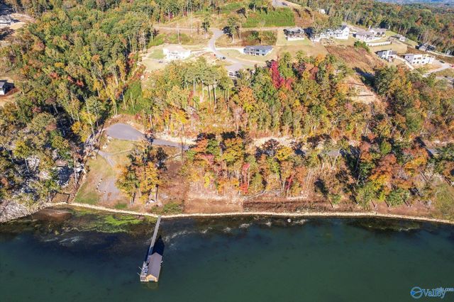 572 Reserve Drive, Guntersville, AL 35976