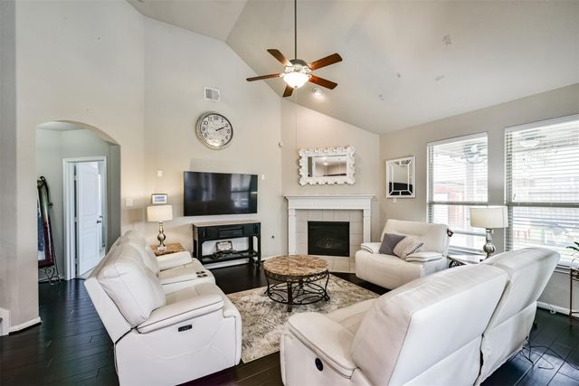 4827 Oak Rambling Drive, Katy, TX 77494