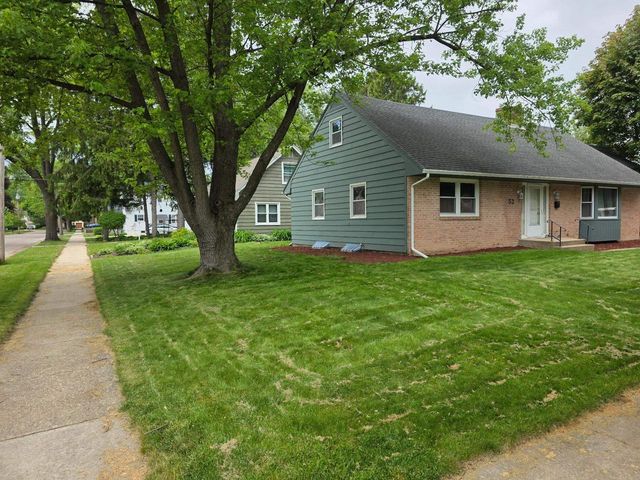 52 S Randall Avenue, Janesville, WI 53545