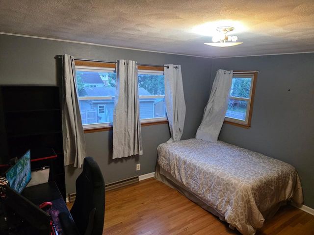 52 S Randall Avenue, Janesville, WI 53545
