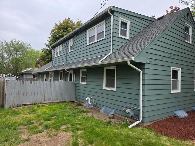 52 S Randall Avenue, Janesville, WI 53545