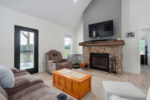 4360 State Hwy Ww, Verona, MO 65769