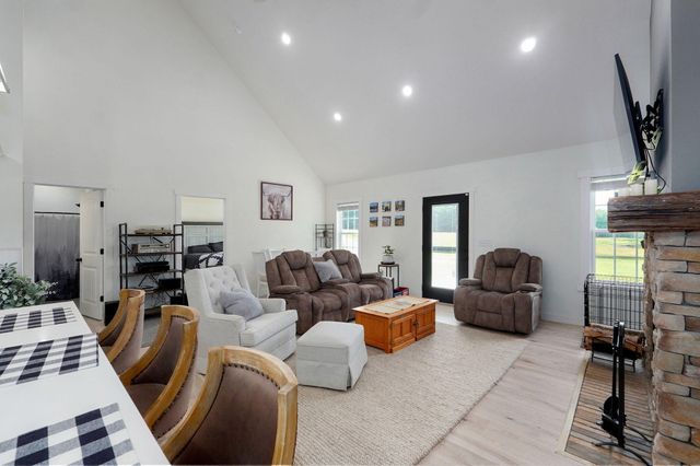 4360 State Hwy Ww, Verona, MO 65769