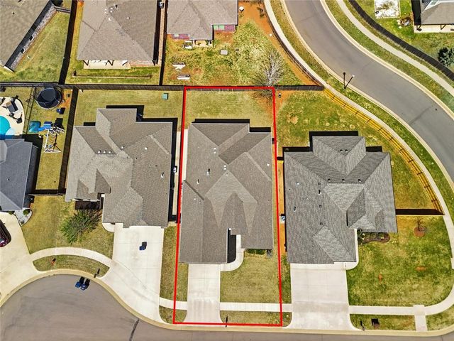 905 NW 189th Circle, Edmond, OK 73012