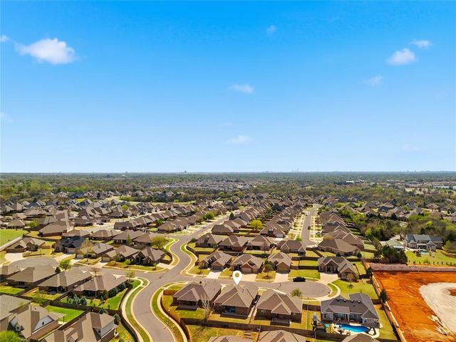 905 NW 189th Circle, Edmond, OK 73012