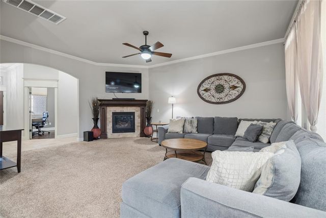 905 NW 189th Circle, Edmond, OK 73012