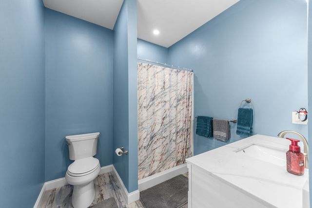 85 Waterhouse Rd, Bourne, MA 02532