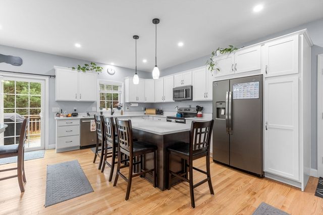 85 Waterhouse Rd, Bourne, MA 02532