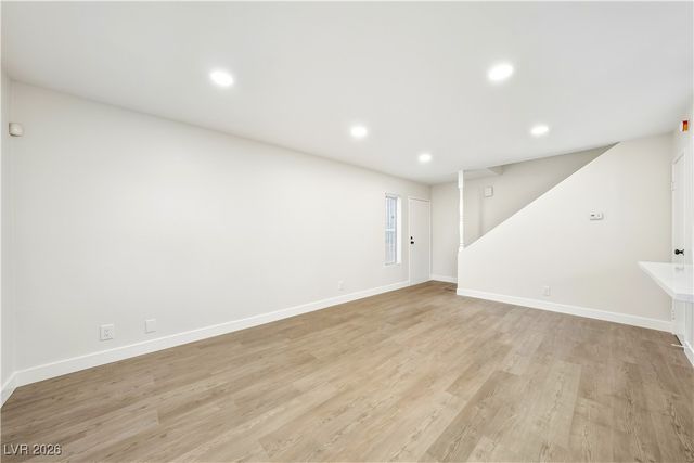 5248 Greene Lane B, Las Vegas, NV 89119