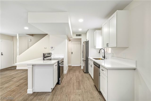 5248 Greene Lane B, Las Vegas, NV 89119