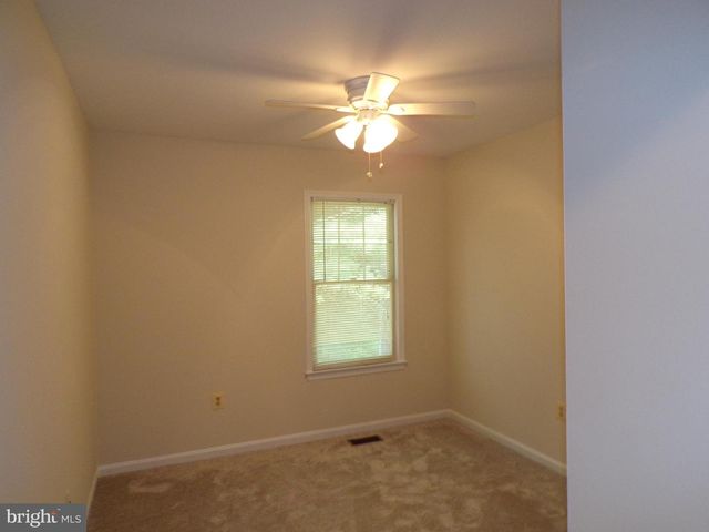 8305 RIDGE CROSSING LN, Springfield, VA 22152