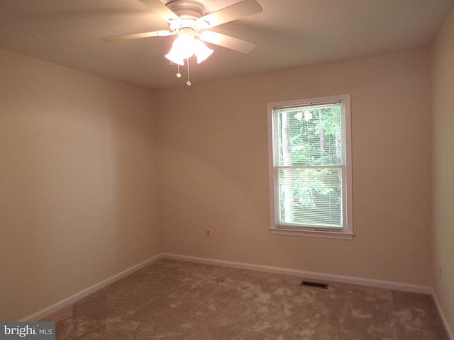8305 RIDGE CROSSING LN, Springfield, VA 22152