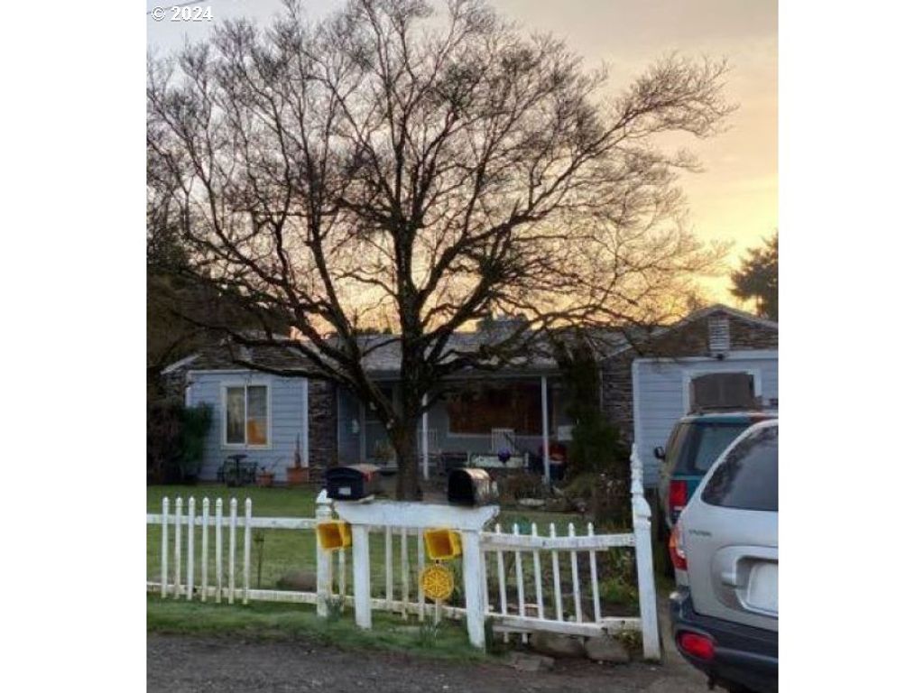 -1 Se 151ST Ave, Portland, OR 97233