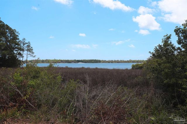 1401 Bayou Grande Blvd, Pensacola, FL 32507
