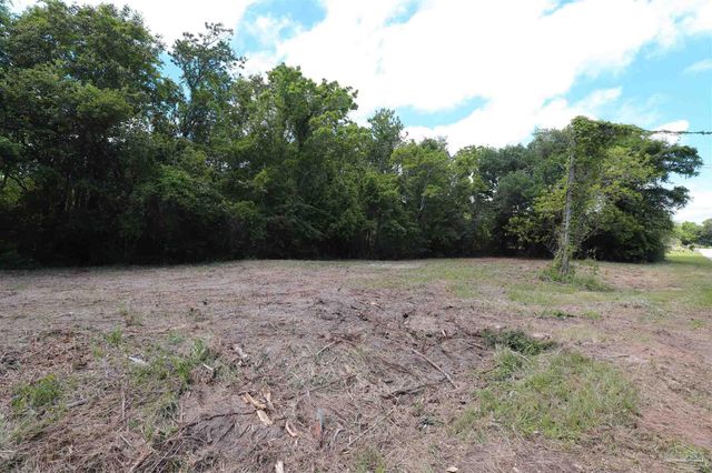 1401 Bayou Grande Blvd, Pensacola, FL 32507