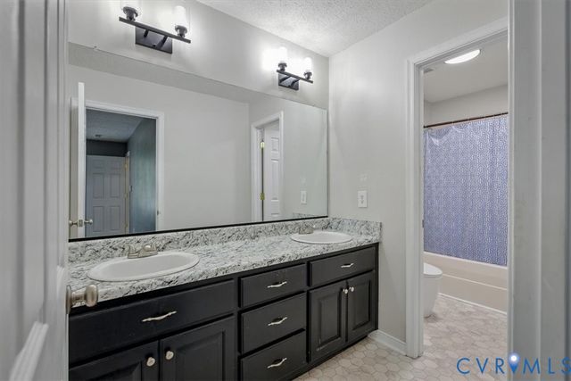 12232 Prince George Dr, Disputanta, VA 23842